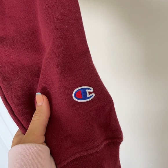 medium champion sweatshirt - Picture 2 of 3
